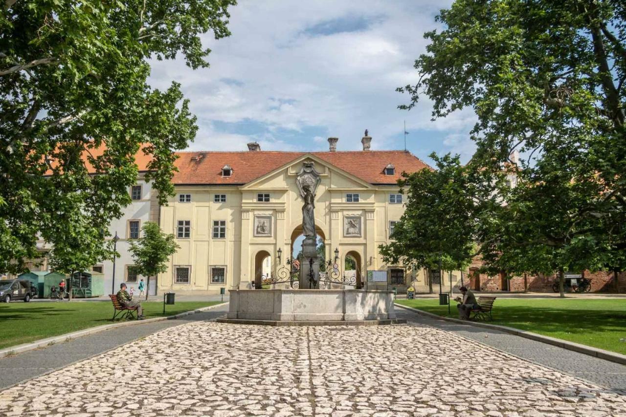 Penzion Castello Valtice Exteriér fotografie